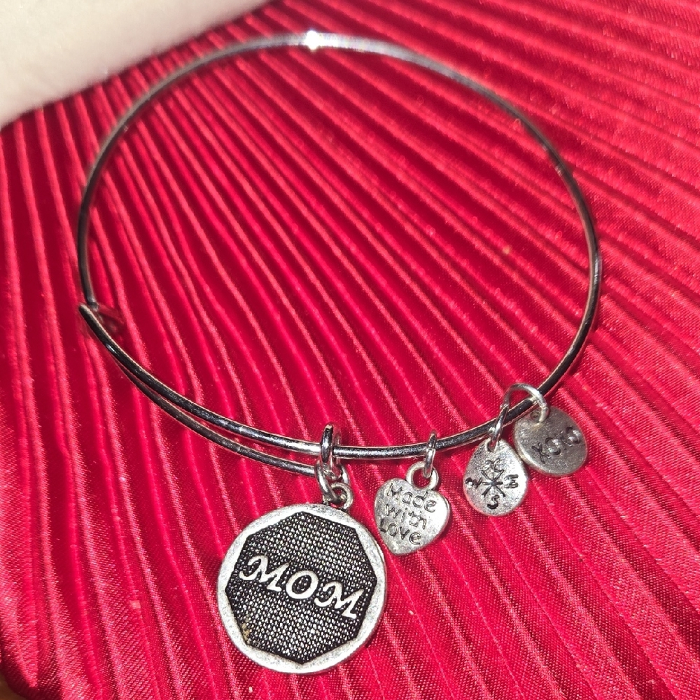 Silver Charm Bracelet for Moms